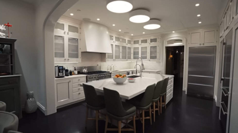 Kelly Ripa Mark Consuelos House Tour