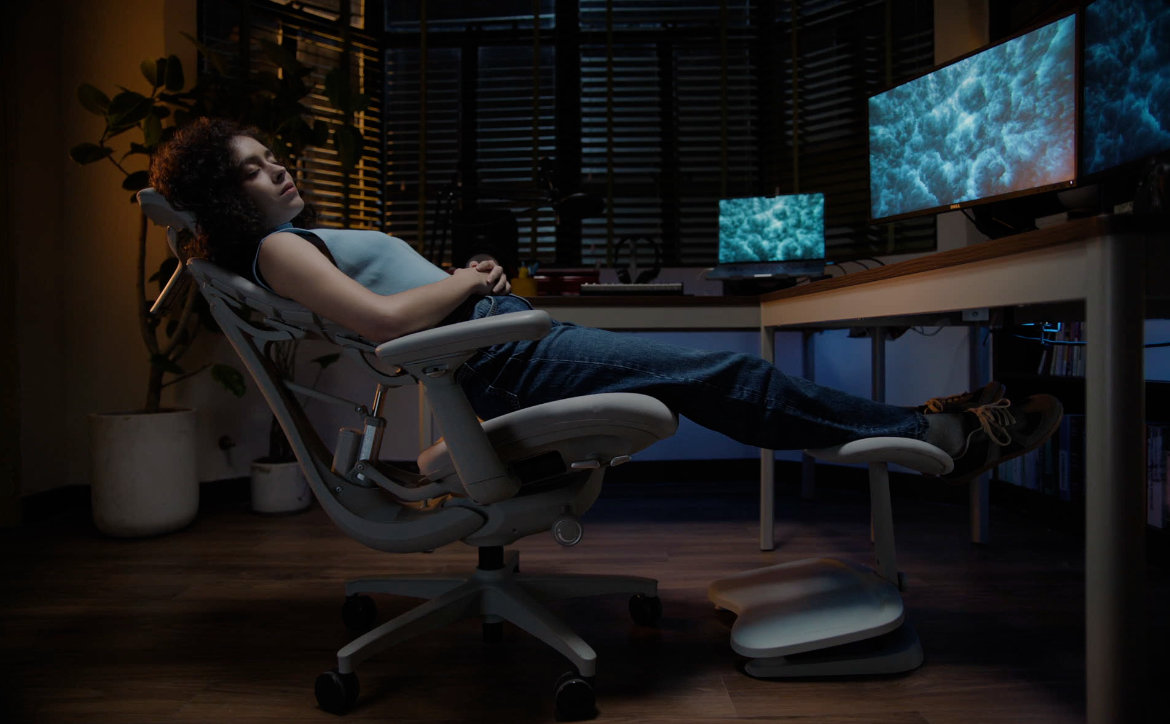 Libernovo Omni: The world's first dynamic ergonomic chair 2 Libernovo Omni: The world's first dynamic ergonomic chair in the world