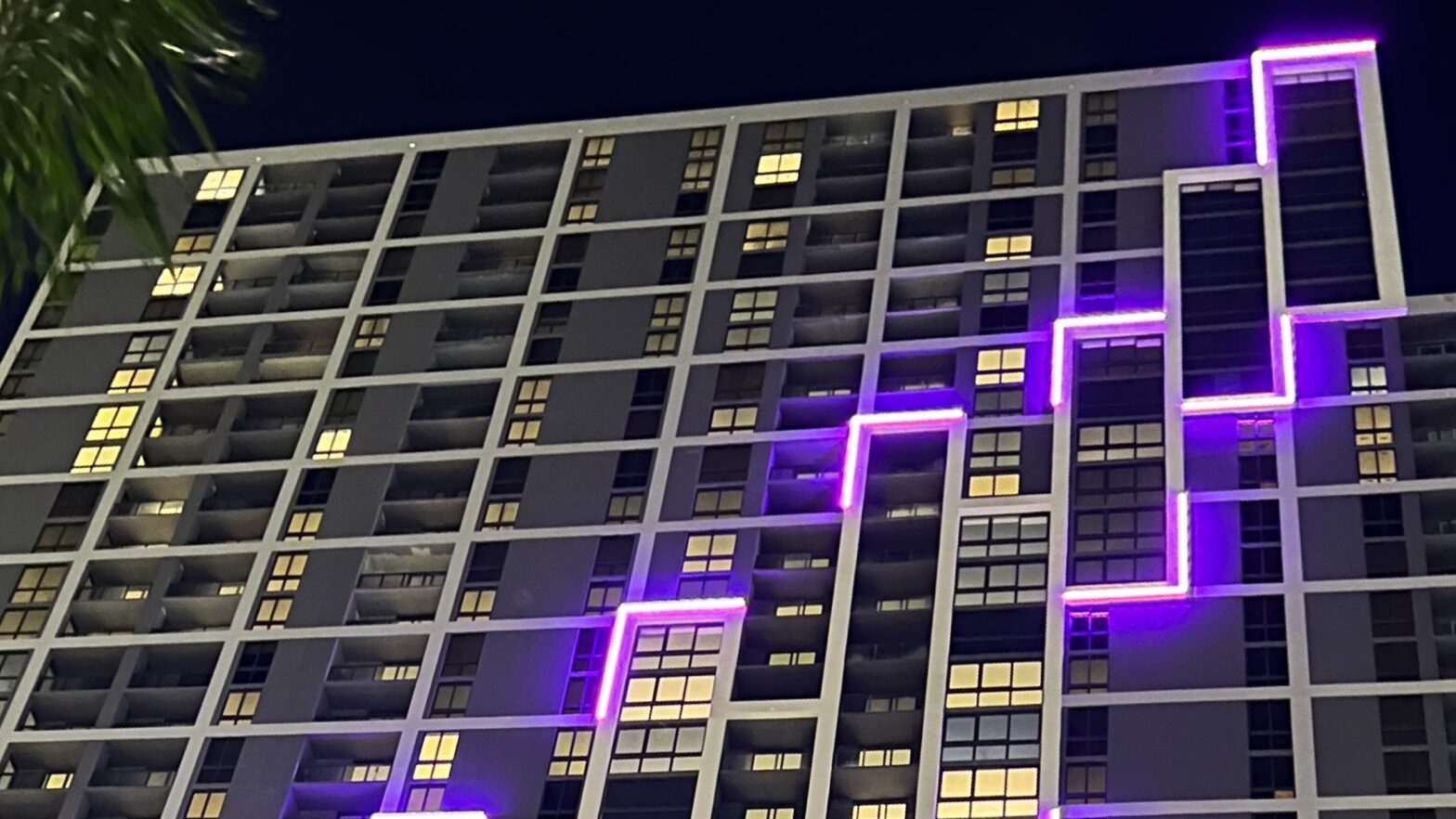 Lighting Innovation takes Link at Douglas to live with Problex Buckboost System and Floppyflex -Led -Neon