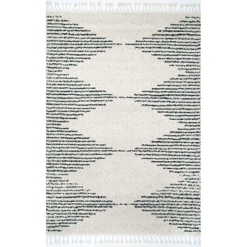 Reserve Moroccan Shag Area carpet in black/beige