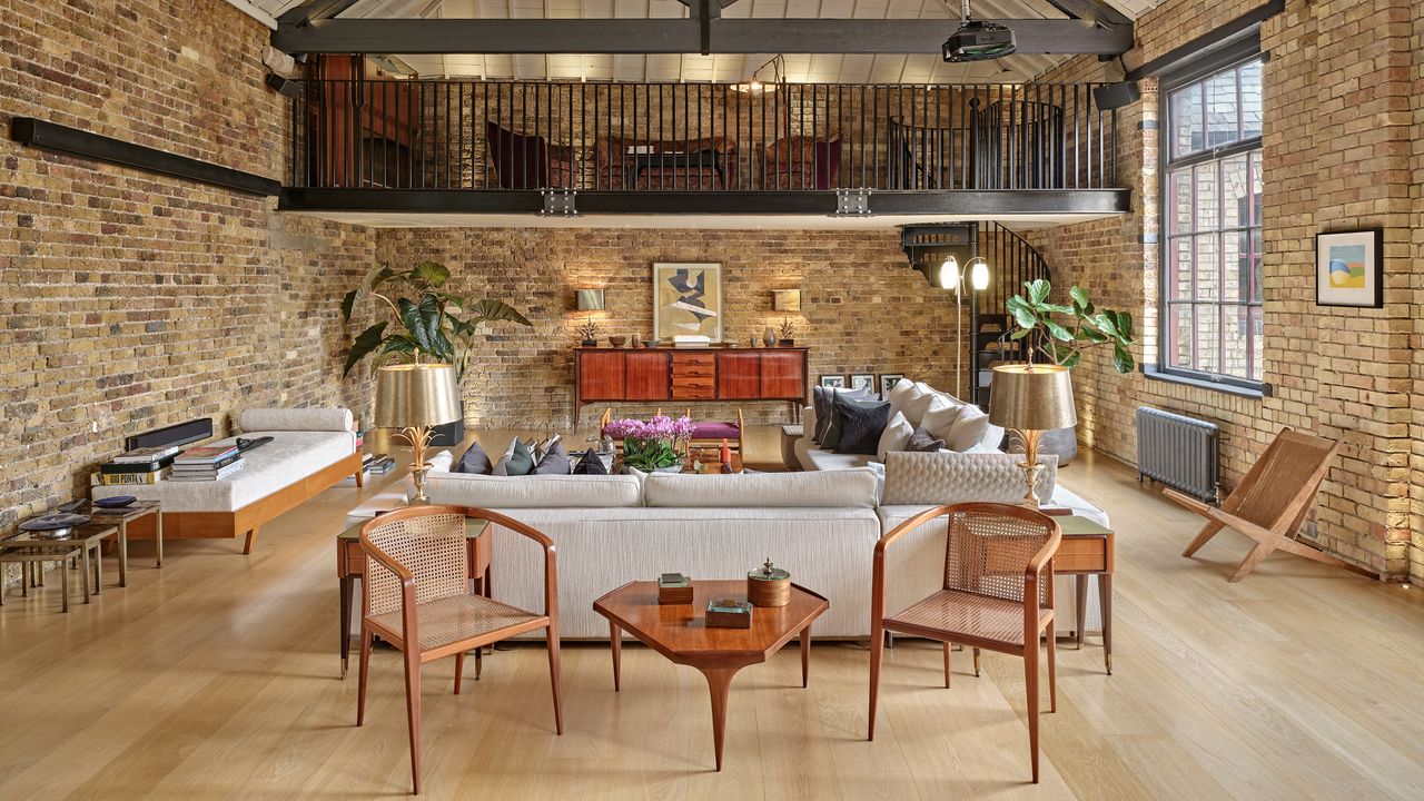 My favorite -Airbnb: an intelligent apartment in the center of London
