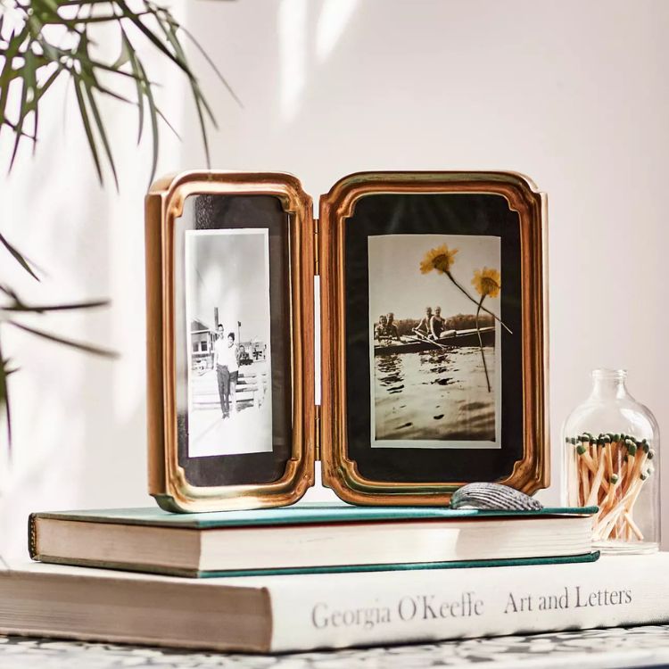 Double frame aperture