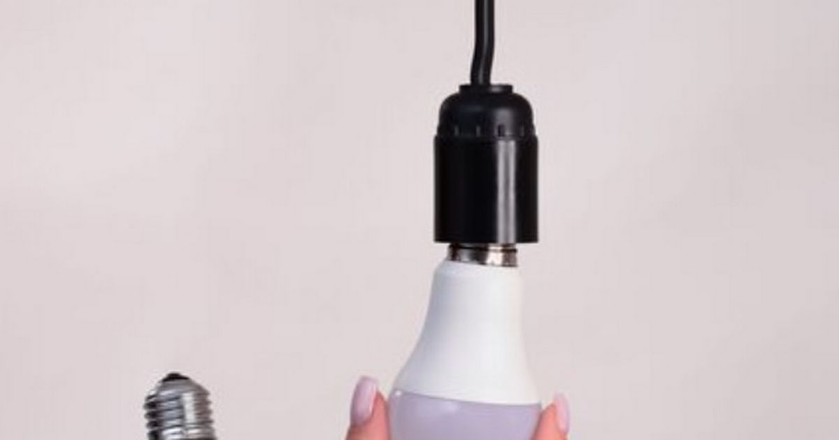 The British households asked to unscrew "light bulbs" and replace this week