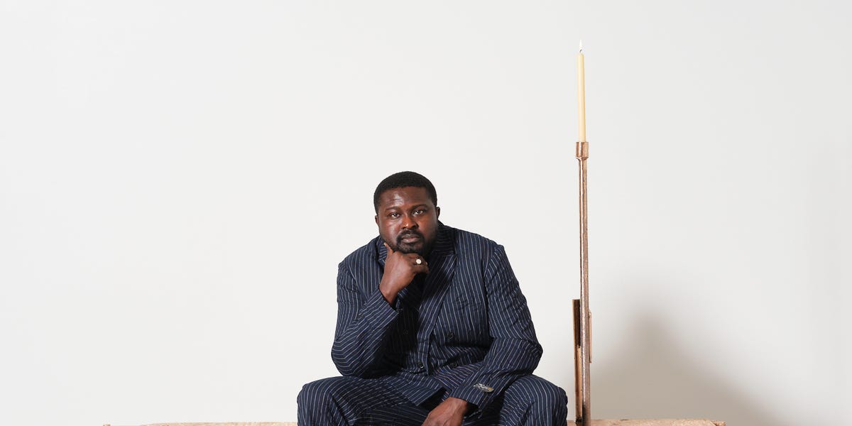 Tour Nifemi Marcus-Blless Lagos, Nigeria Studio, which can be inspired by centuries-old tradition of Metalls-Muthing