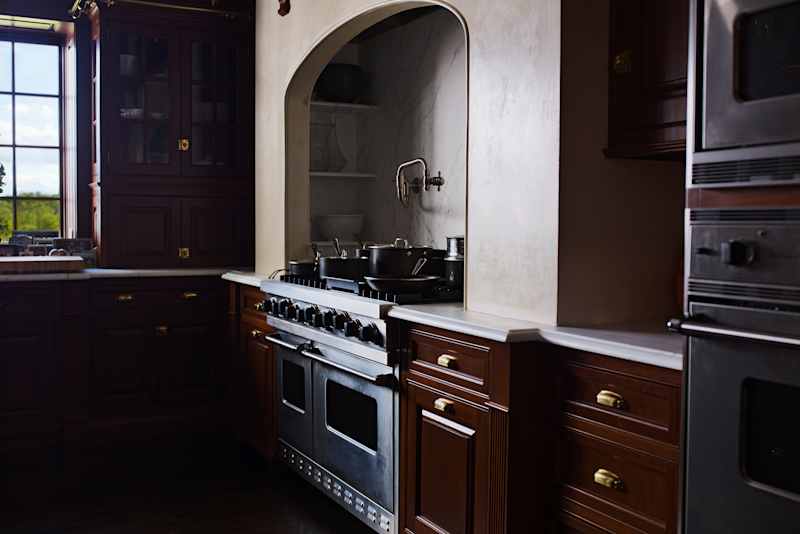 This is the interior design of the old world that takes over kitchens again