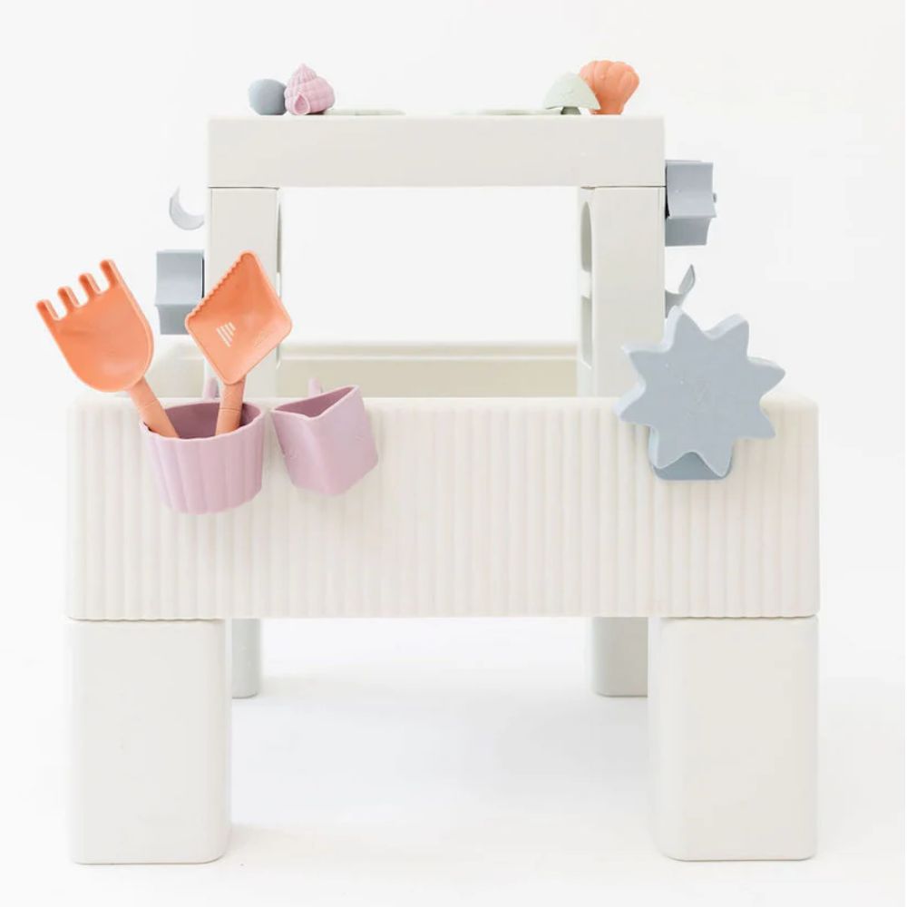 Tide water and sensory table