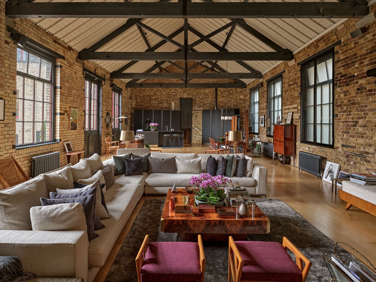 The stables of large and central designer house