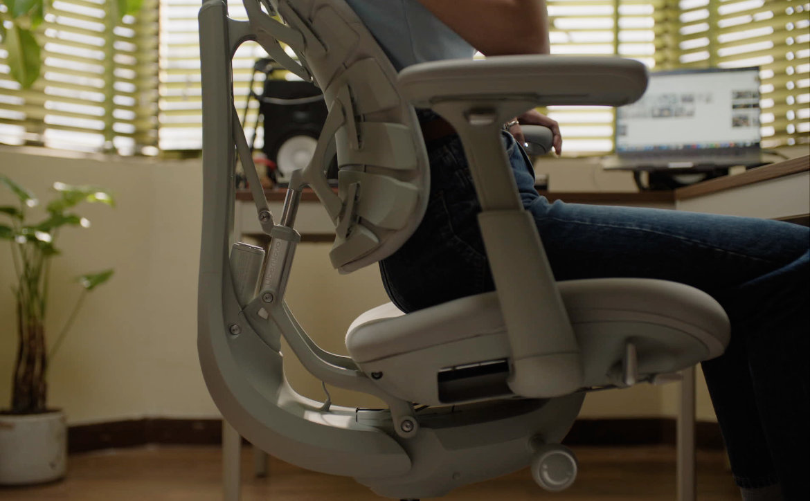 Libernovo Omni: The world's first dynamic ergonomic chair 1 Libernovo Omni: The world's first dynamic ergonomic chair in the world