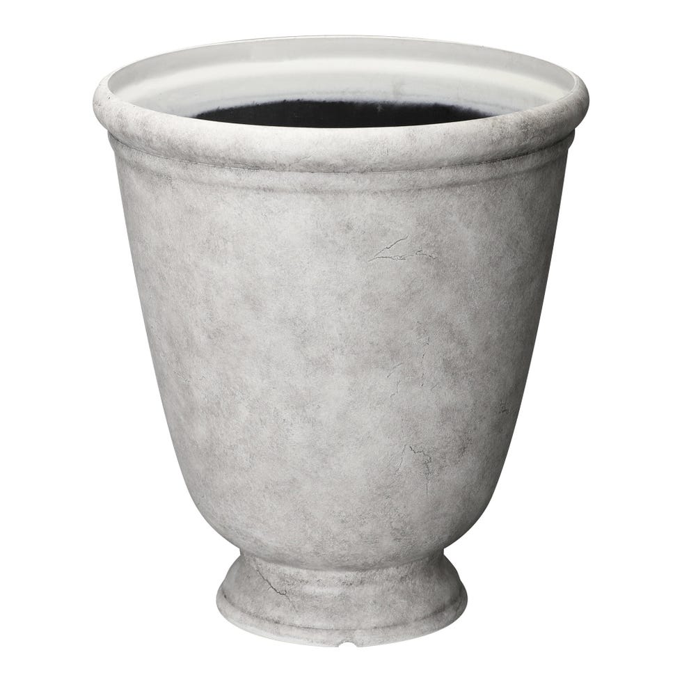 Gray recycled resin planter Gray recycled resin planter