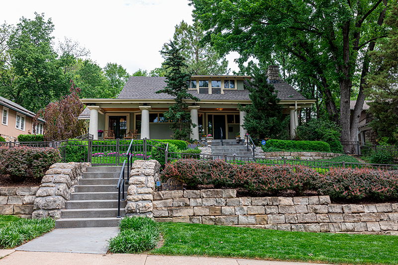 Come Home: A designer and customer from my roots for a home renovation