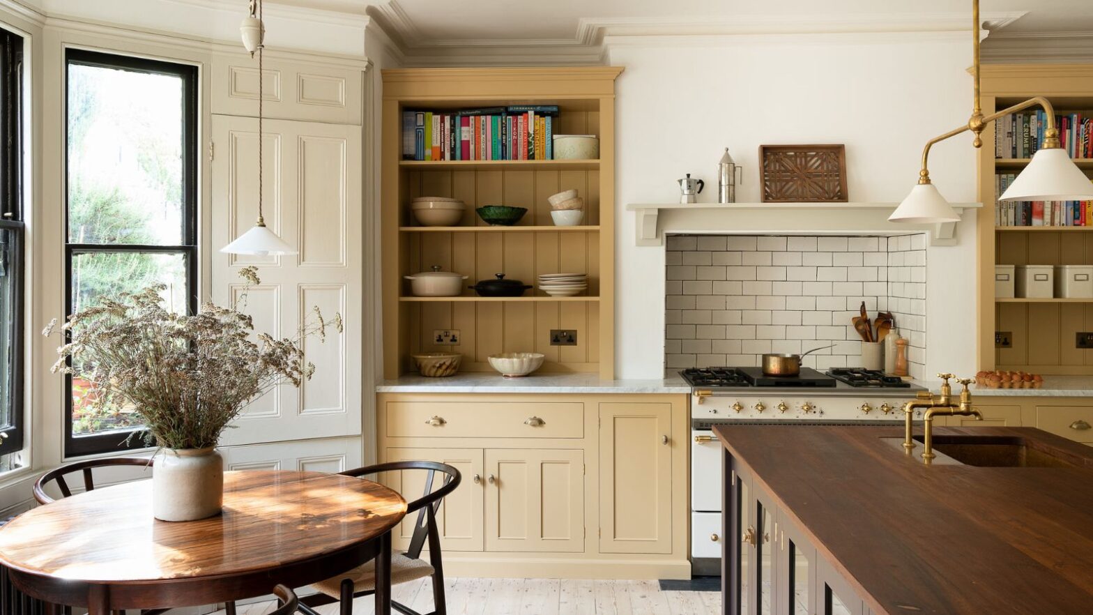 5 options for nailing the three -color kitchen method, say designers