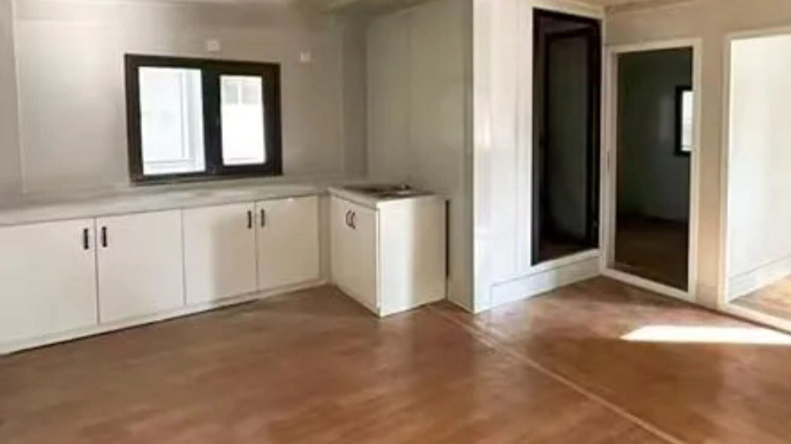 Amazon sells a "premium" tiny home kit for only 12,799 US dollars - and its "folding design" means a lot of additional space