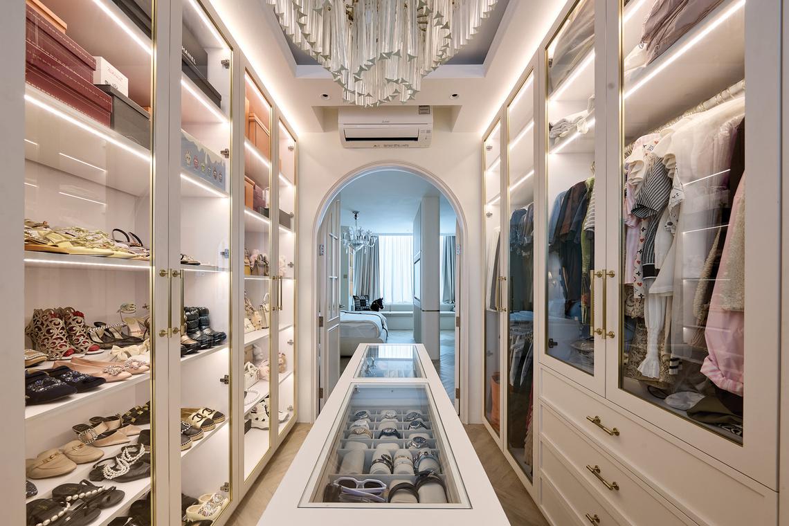 The chic at home: lawyer luxurious half -roofing house