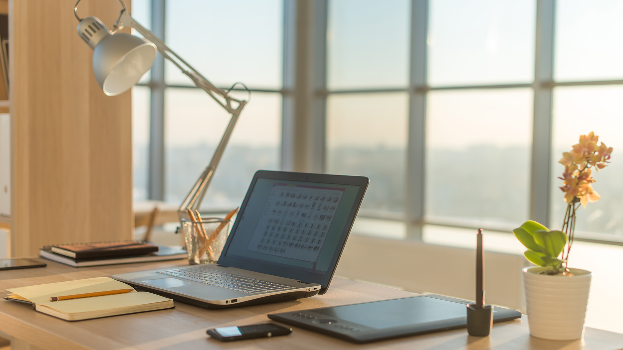 Decent desk