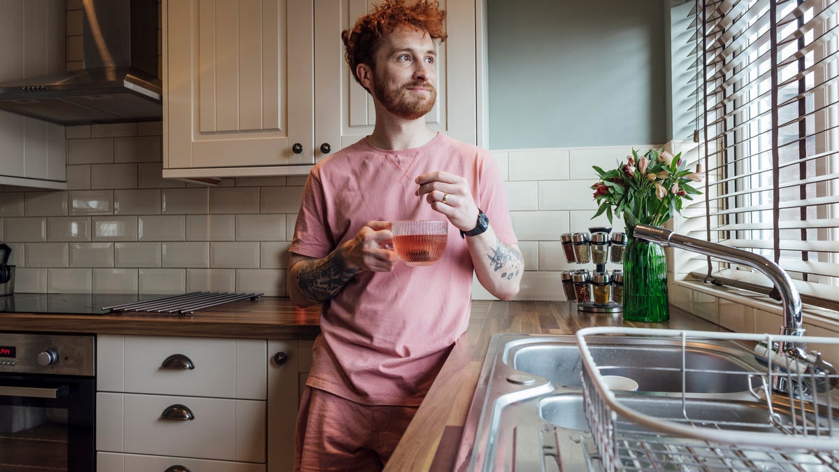 7 safety tips and devices if you live solo