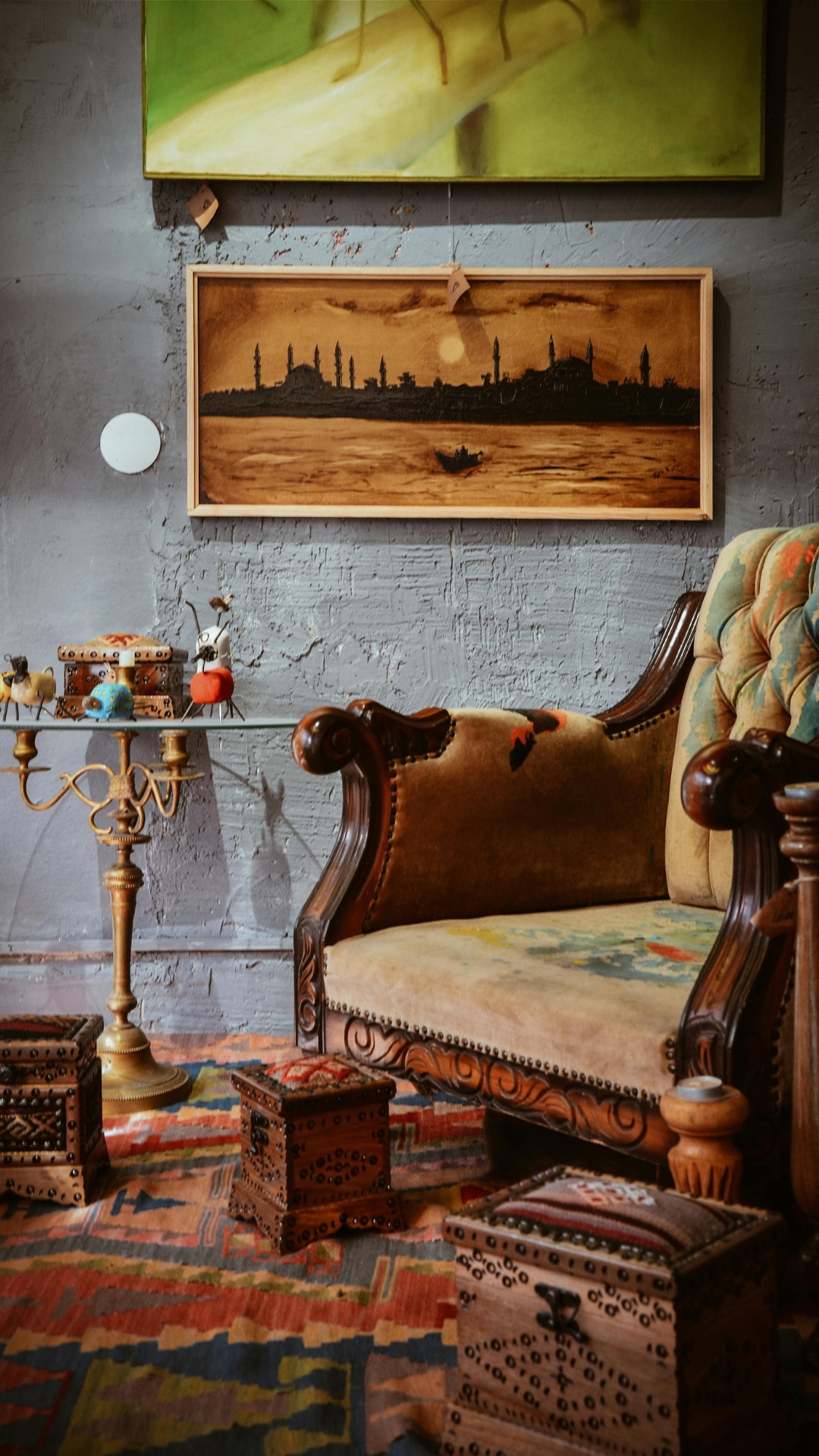 Must-have art & accents for modern houses