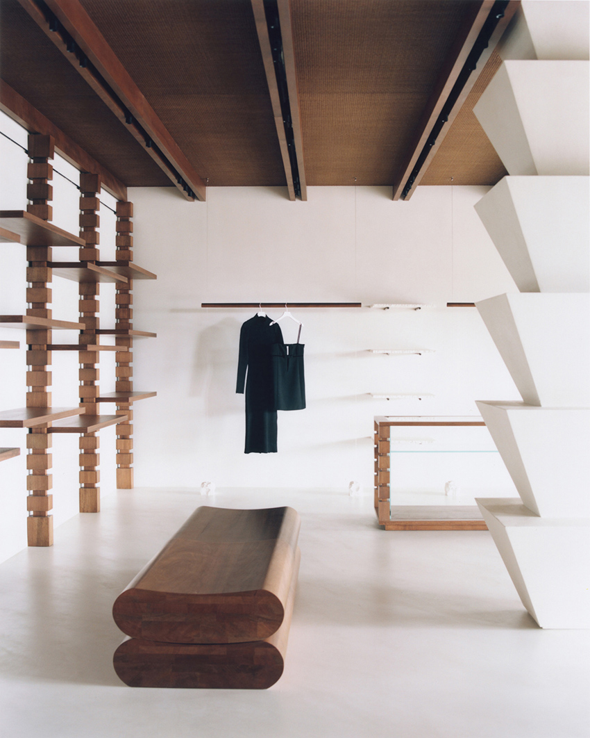 Room studio examines the contrasting material aesthetics in the double retail area of ES_MORE
