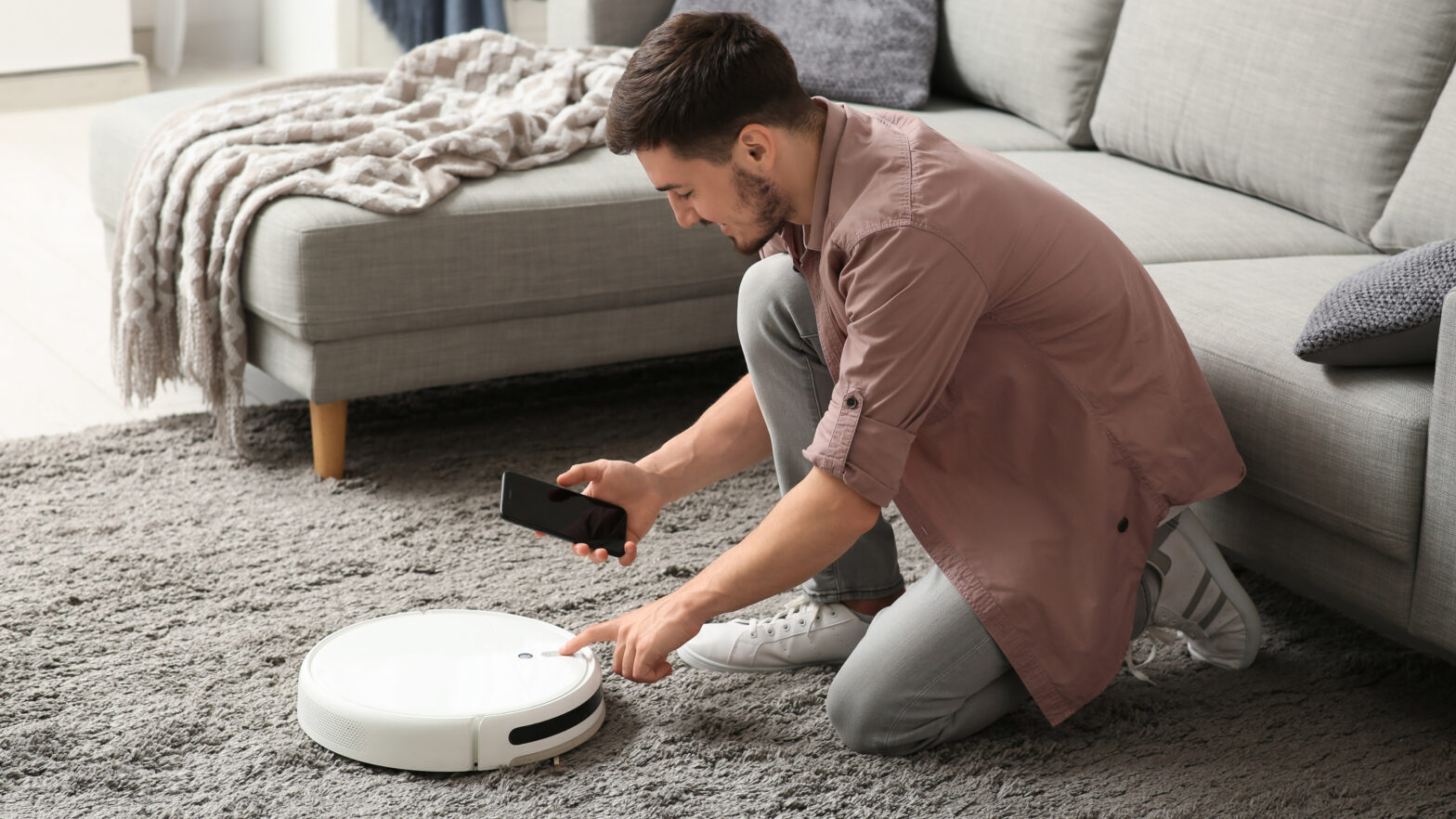 Why is my robot vacuum getting stuck again and again? 5 simple ways to fix it