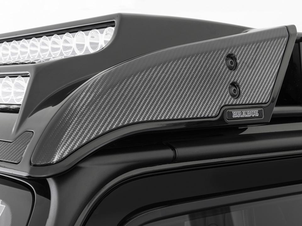This two-story light bar was made for a $ 1.3 million Mercedes G-Wagon