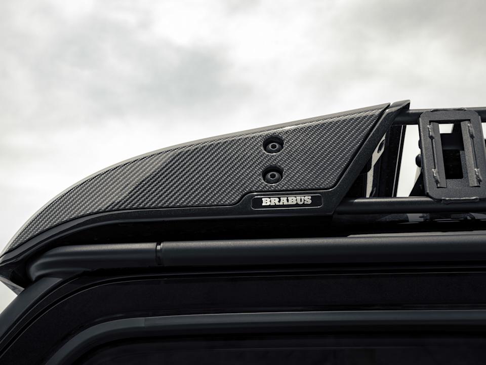 This two-story light bar was made for a $ 1.3 million Mercedes G-Wagon
