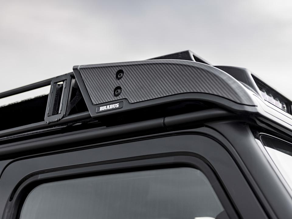 This two-story light bar was made for a $ 1.3 million Mercedes G-Wagon
