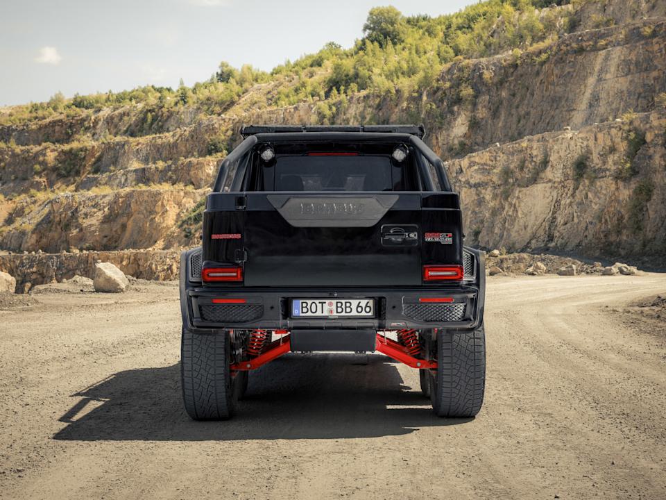 This two-story light bar was made for a $ 1.3 million Mercedes G-Wagon