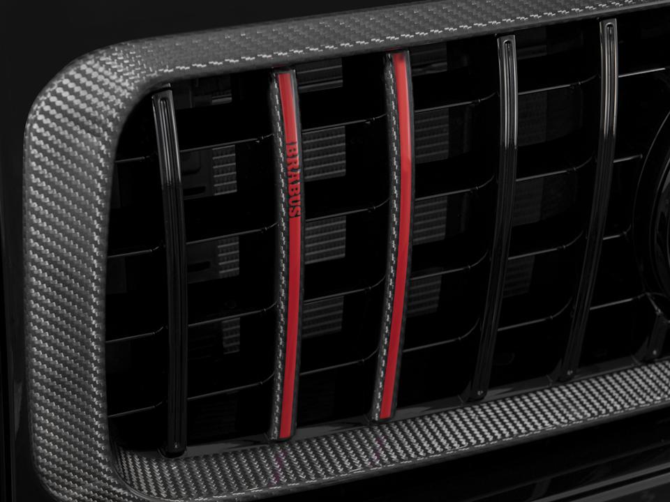 This two-story light bar was made for a $ 1.3 million Mercedes G-Wagon