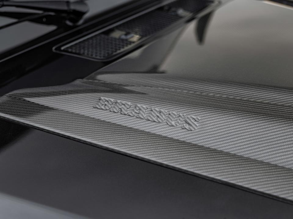 This two-story light bar was made for a $ 1.3 million Mercedes G-Wagon