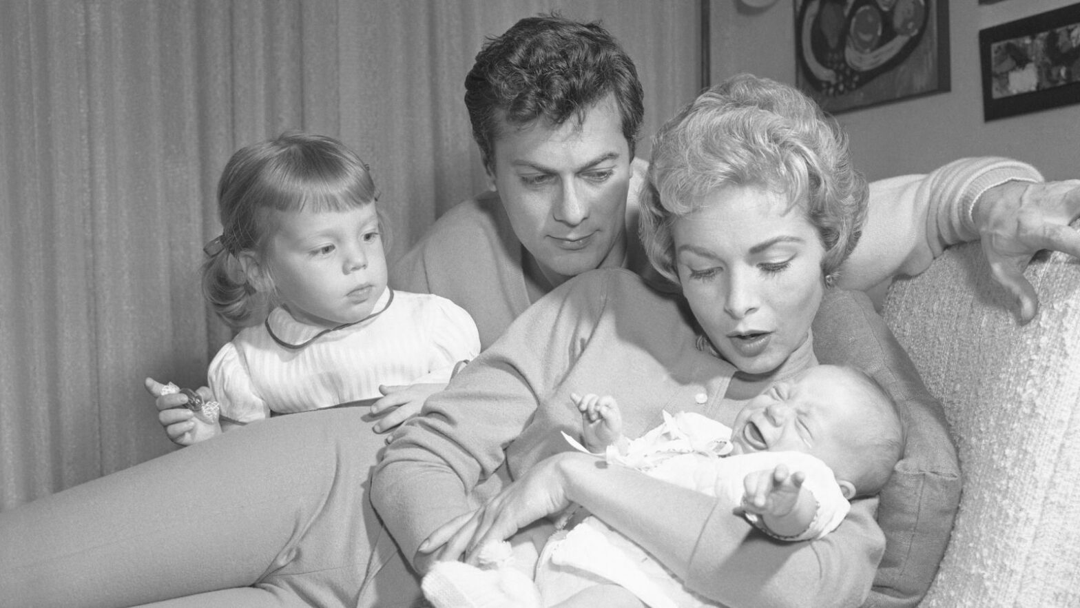 Janet Leigh & Tony Curtis' living room of the 50s showed Boucle