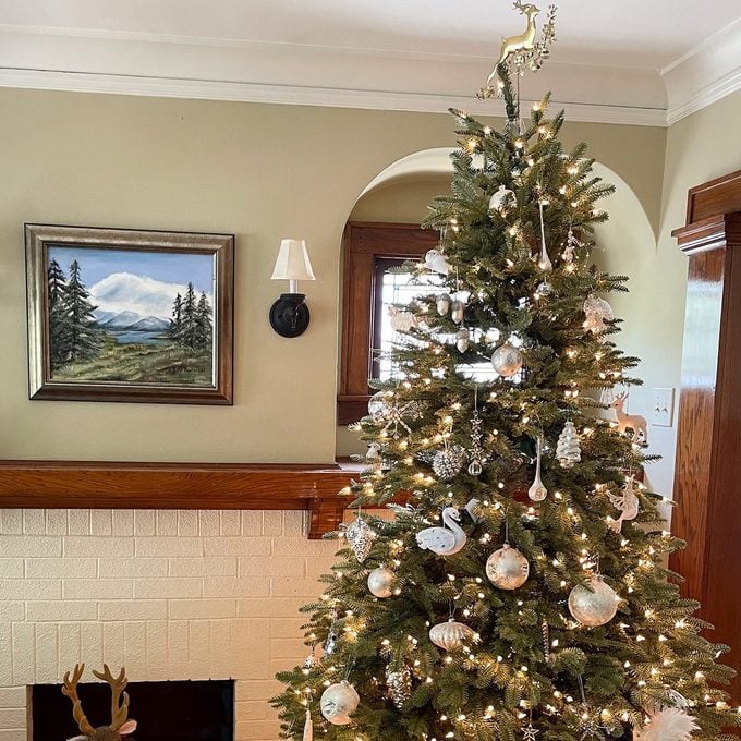 Tooha24 Christmas tree decoration has never been easy Katie Bandurski