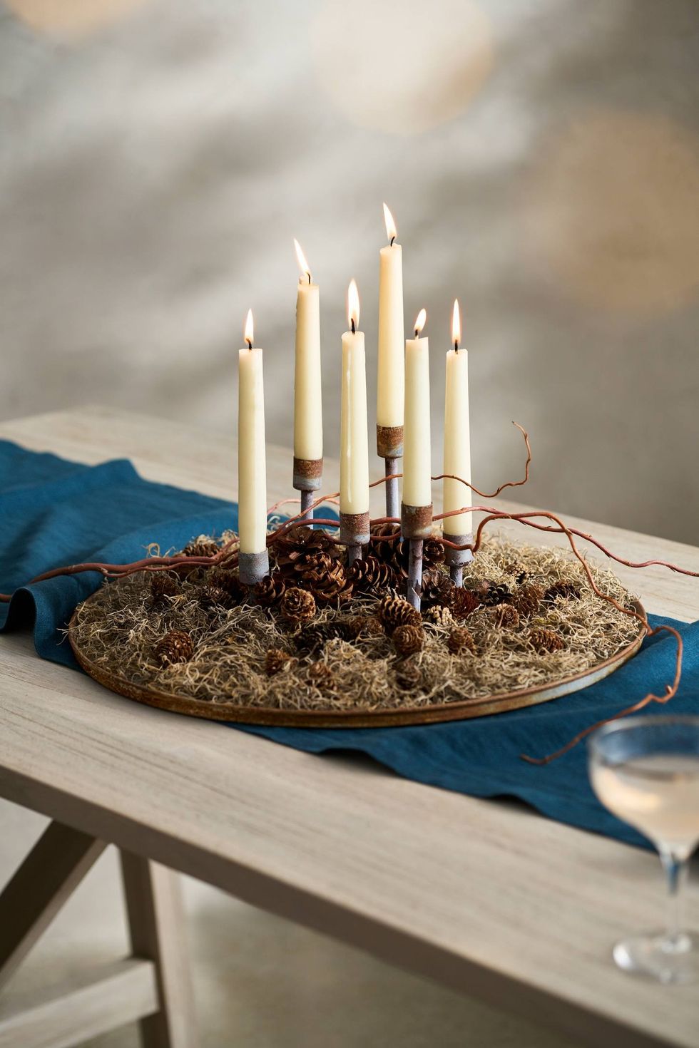 Tapper holder of the cluster tablet