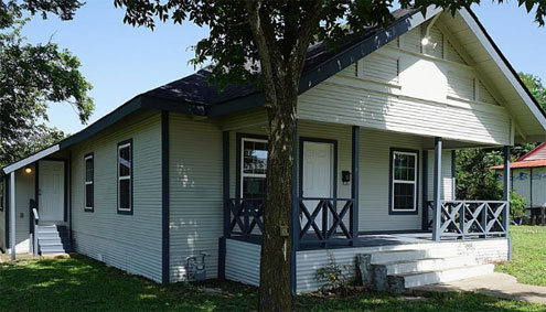 201 4th Street Honey Grove Texas 75446