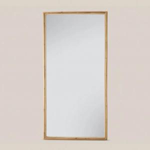 Round and large wall mirror Form 2025 inner construction trends in Dubai