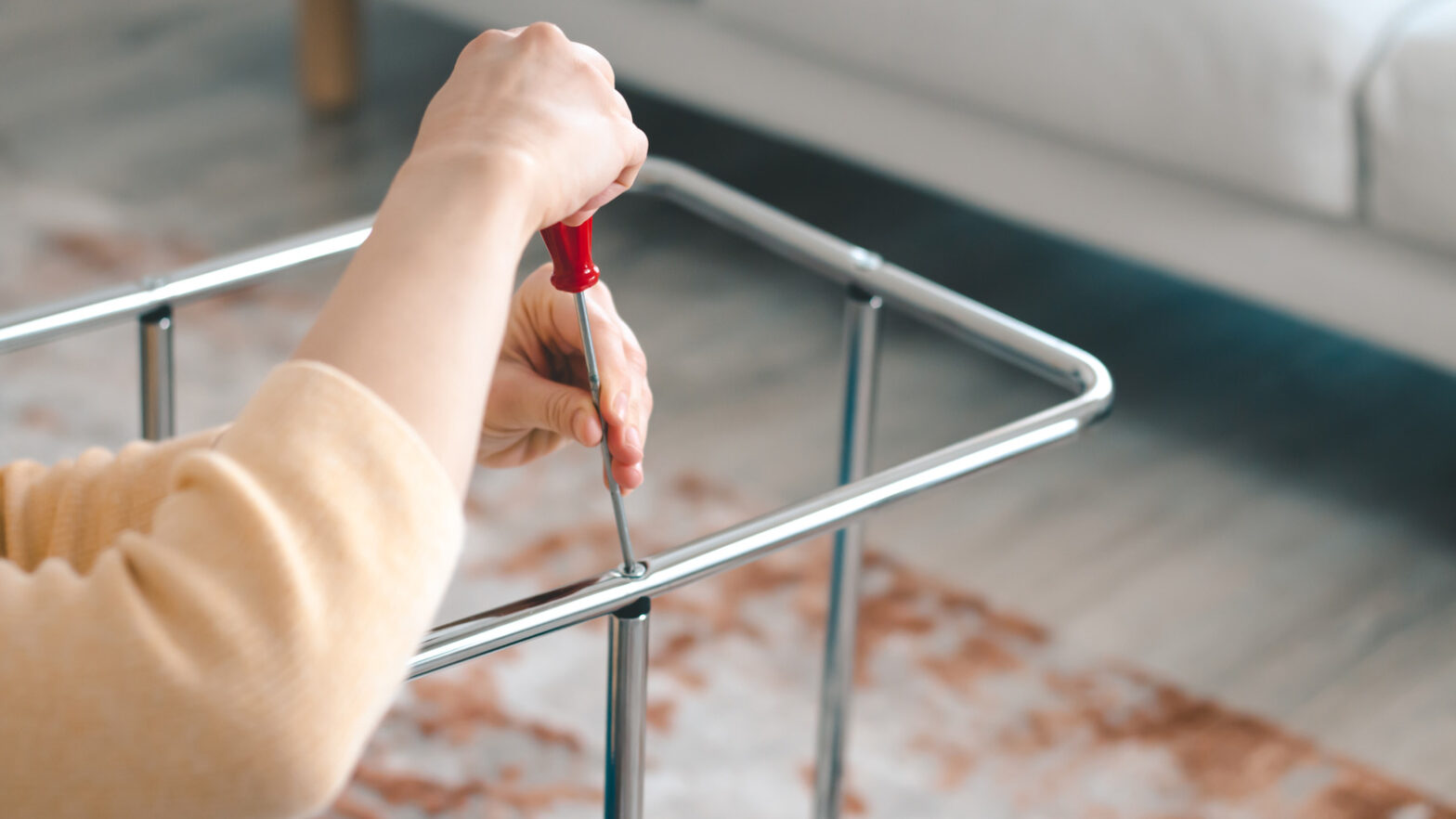 The best IKEA articles that nail the modern chrome trend based on customer reviews