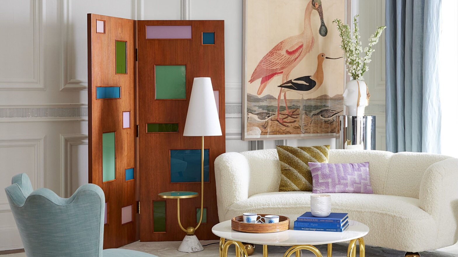 Chic living rooms all have this retro lighting staple food