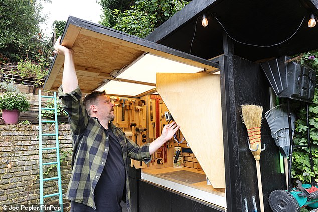 The new shed of the year is announced - and although the winner is less palace -like than usual, praising is praised for impressive and clever design