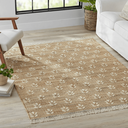 Styles living room with carpet