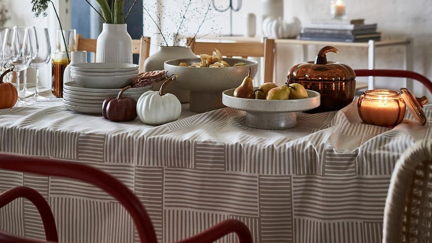 H&OUML; Stagil tablecloth lifestyle